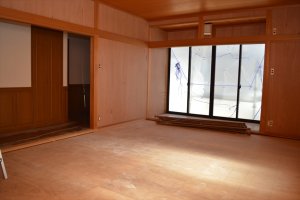 岡山市東区益野　外壁塗装・壁紙・床の張替等