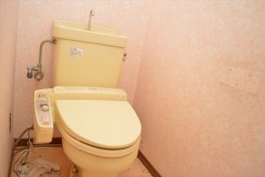 岡山市東区益野　外壁塗装・壁紙・床の張替等